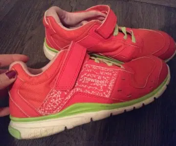 Chaussures de sport t 35, Decathlon