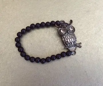 Bracelet Hibou, Inconnue