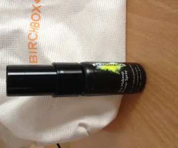 Base maquillage, Skindinavia