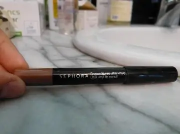 Crayon à lèvres nude pailleté, Sephora