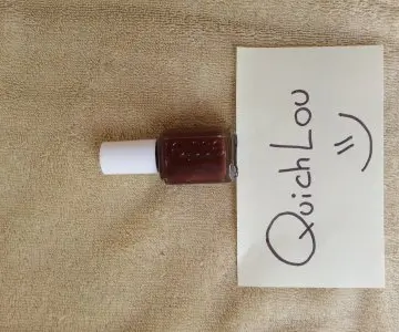 vernis bordeaux, Essie