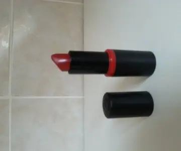 rouge a levres essence 03 dare to wear, Essence