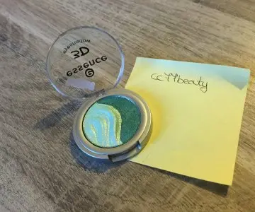 3D eyeshadow, Essence
