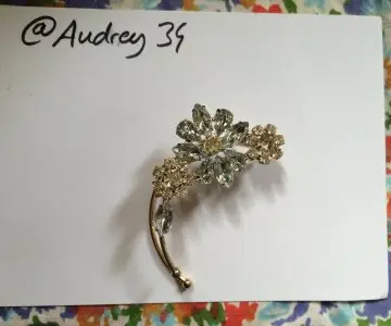 Bijoux d'oreille, H&M