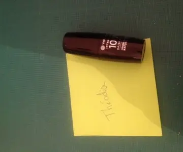 kajal intense, Yves Rocher