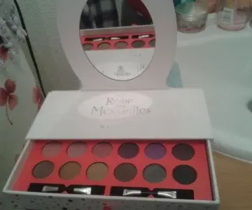 Palette Nocibé, Nocibé