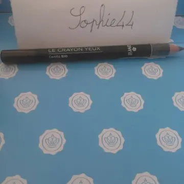 Crayon yeux bio, Avril