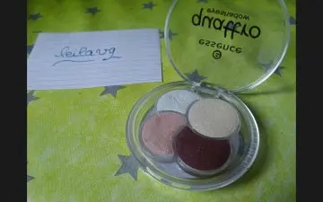 Quad fards à paupières essence nudes, Essence