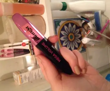 Miss manga mascara, L'Oréal