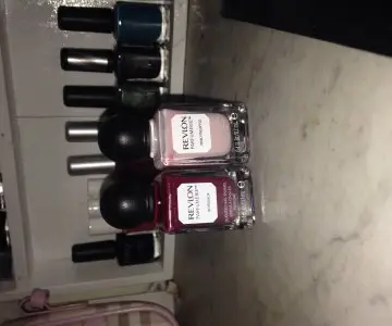 Vernis revlon, Revlon