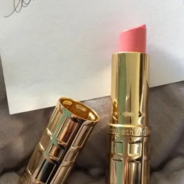 Rouge à lèvre rose, Elizabeth Arden