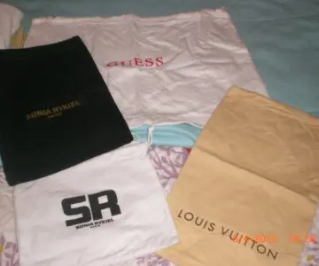 lot de dustbag de marques, Inconnue