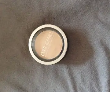 Fard à paupières, Cosmépro