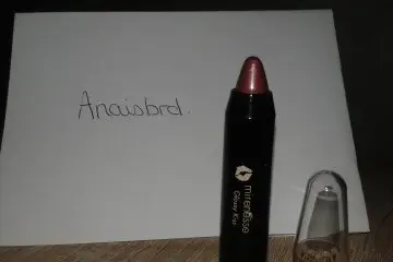 Rouge à lèvre glossy kiss, Mirenesse
