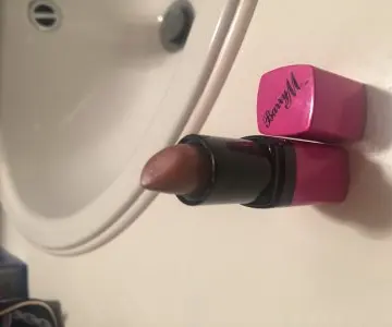 Rouge a lèvre, Barry M