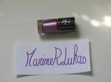 Vernis violet pailleté, Elysambre