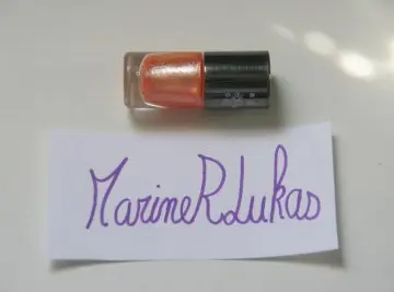 Vernis orange pailleté, Elysambre