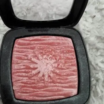 Blush, Nocibé