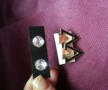 boucle d oreille, Six