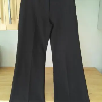 Pantalon, Inconnue