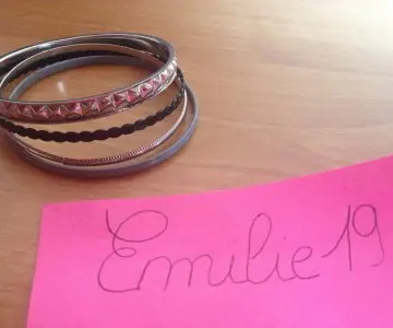 Bracelets, Inconnue