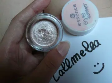 Eye sorbet essence, Essence