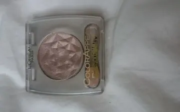 Fard à paupières, L'Oréal