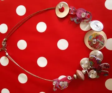 Collier fantaisie, Inconnue