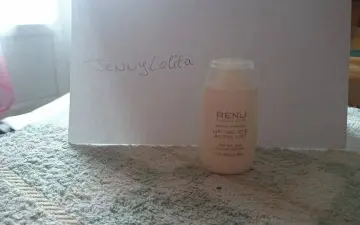 Crème lèvres et contour des yeux, Renu Professional Skincare
