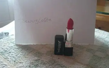 Rouge à lèvres couleur Ruby, Bellapierre Cosmetics