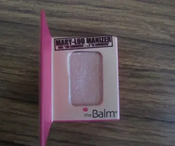 Illuminateur Mary Lou Manizer, The Balm