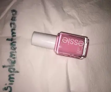Vernis rose "Need a vacation", Essie