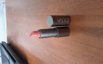 Rouge a levre zoeva, Zoeva