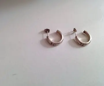 boucles doreilles anneaux grises strass blanc, Inconnue