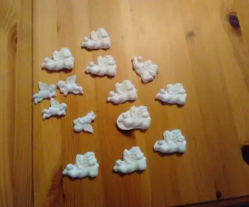 lot 14 petits anges en platre, Inconnue