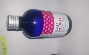 Eau de rose, Laboratoires Gilbert