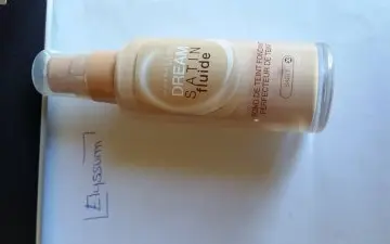 FdT fondant   Dream Satin fluide   Sable 30, Maybelline