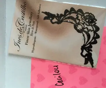 Bijou de peau, Ines de Castilho