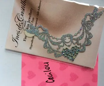 Bijou de peau, Ines de Castilho