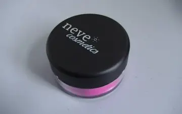 Fard à paupières, Neve cosmetics