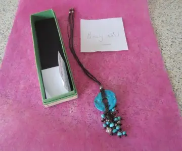 COLLIER, Inconnue