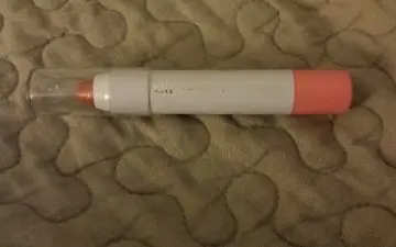 jumbo à levre, Elf