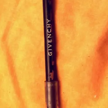 Magic khôl, Givenchy