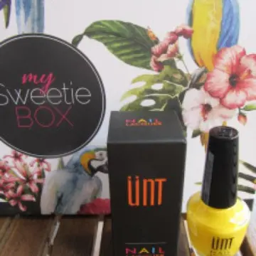 Vernis Jaune, UNT Cosmetics