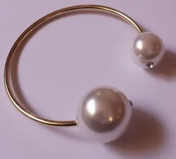 Bijoux, Inconnue