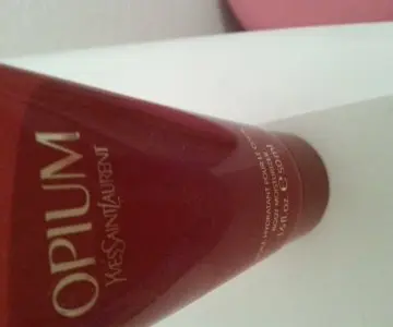 lait parfumé Opium, Yves Saint Laurent