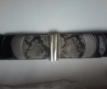 ceinture élastique, Inconnue