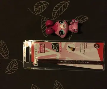 1000 kisses   crayon à lèvres, Rimmel