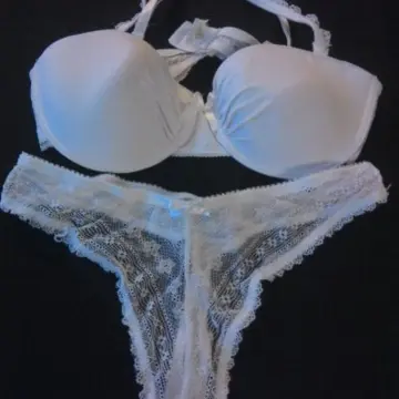 ensemble lingerie, Inconnue