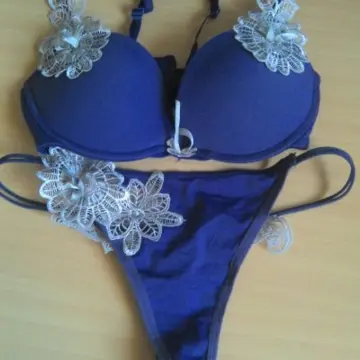 ensemble lingerie, Inconnue